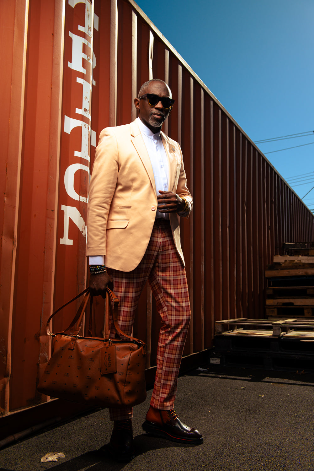 10 Must-Have Men's Fashion Essentials