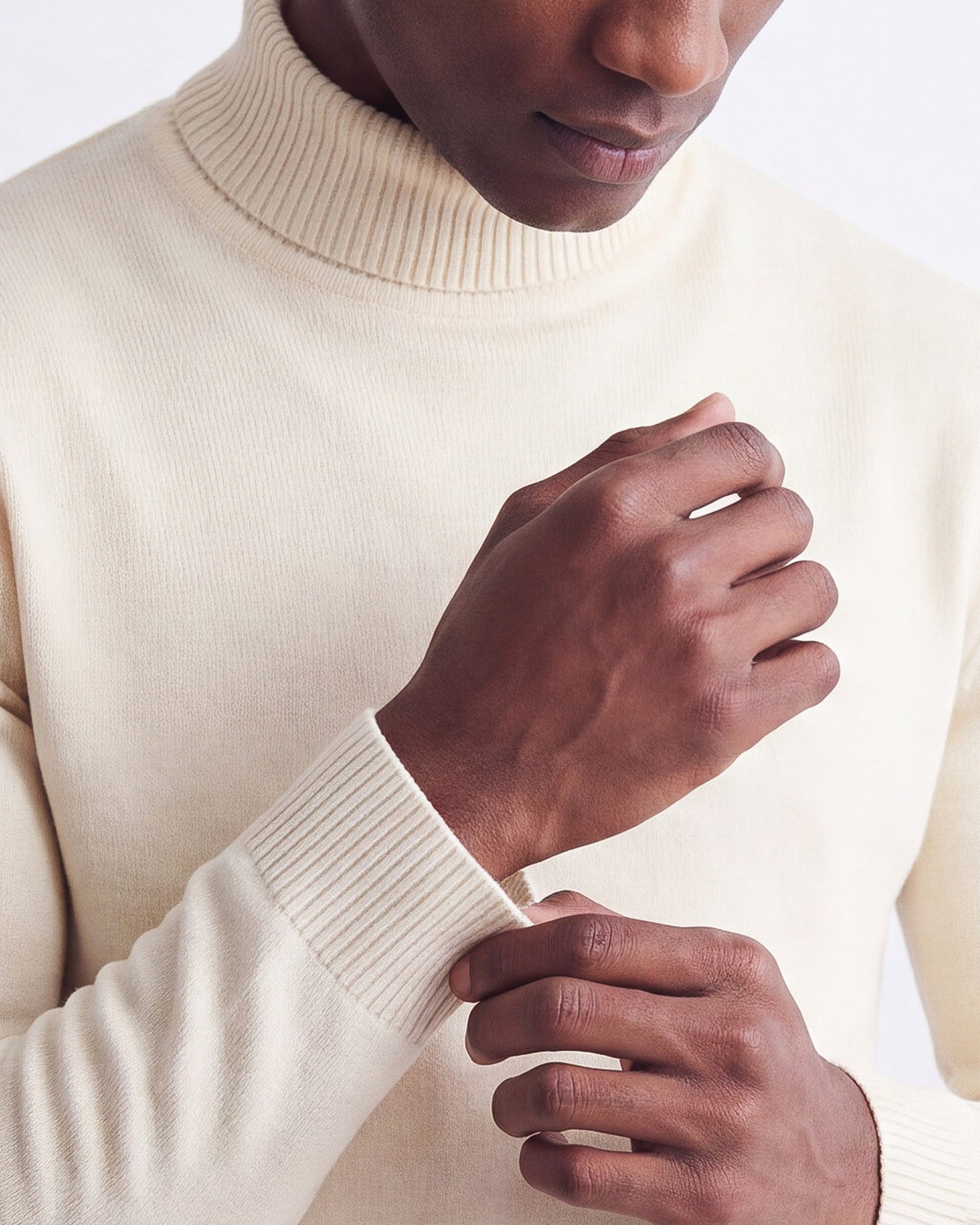 Solid Turtleneck - Ivory